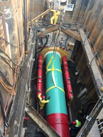 philadelphia airport red and green pipe