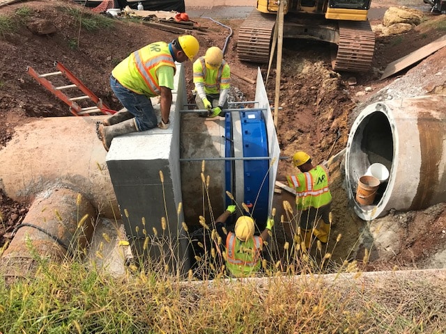Connecting new 72” AWWA C200 spiralweld steel pipe with cement mortar lining and coating to an existing reinforced concrete pipe with an ID of 72” and an OD of 84”.